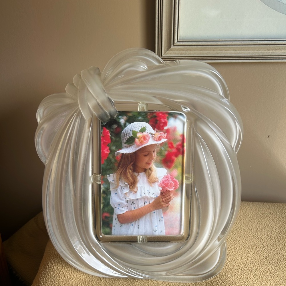 Elegant Clear Glass Photo Frame